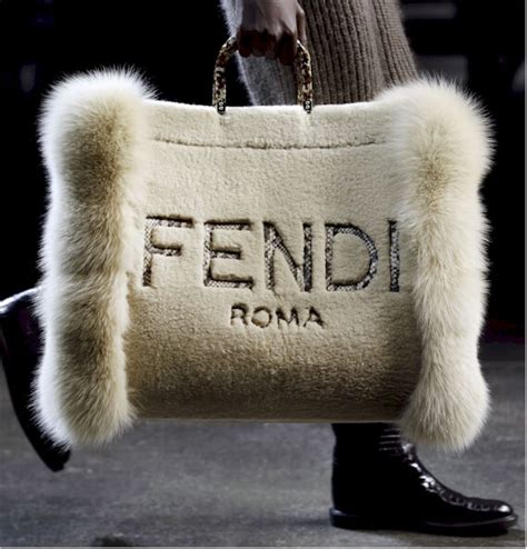 fatturato fendi 2003|fendi company value.